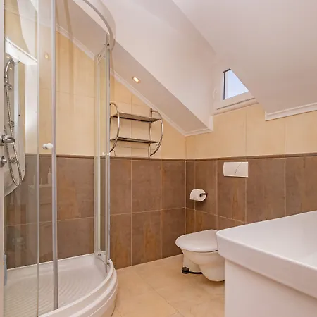 Feri Apartment *