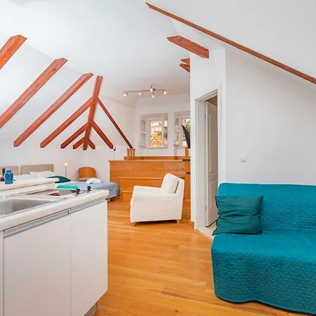 アパート Feri ドゥブロブニク