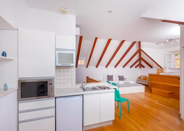 Feri Apartamento *